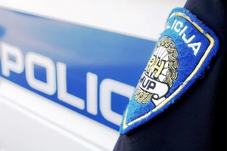 Alkoholizirani mladići u Kuzmici i Požegi omalovažavali i vrijeđali policijske službenike