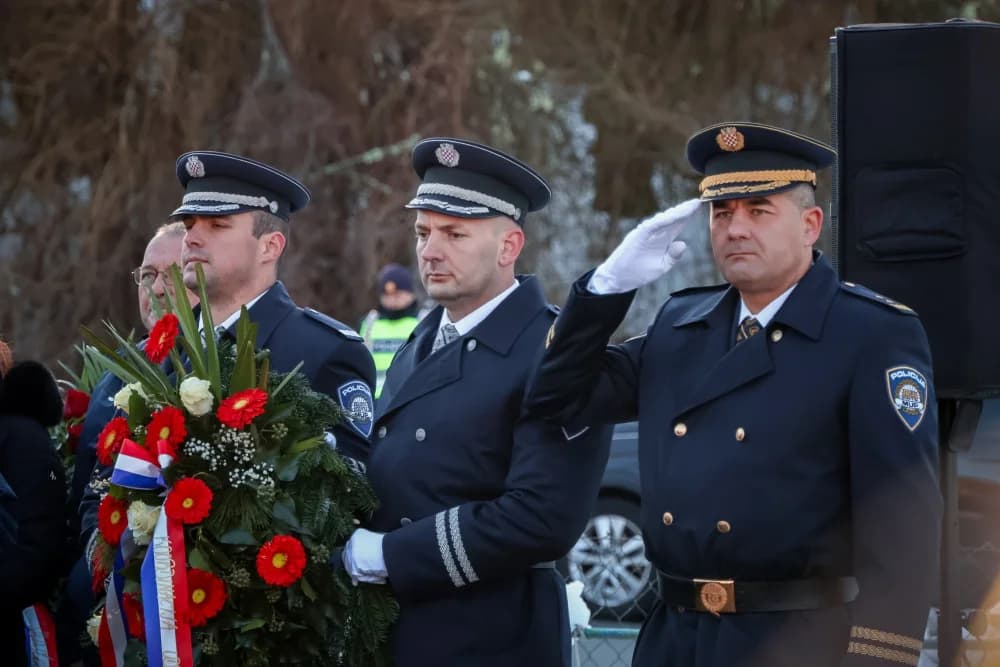 Bučje: „Prije 33 godine vi hrvatski branitelji unijeli ste nadu i toplinu u brojne domove“
