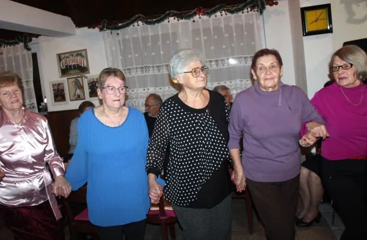 Pjesmom i plesom obilježili blagdan svetog Stjepana
