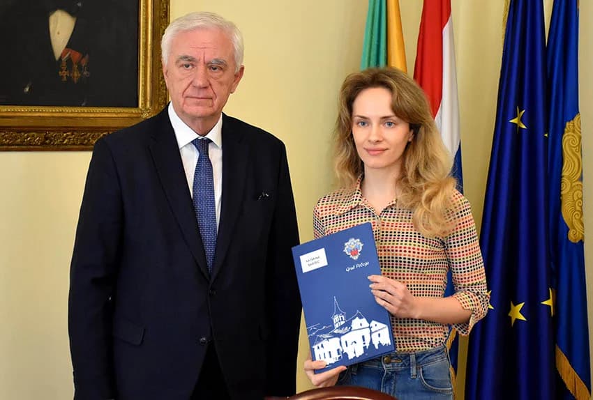 GRAD POŽEGA STIPENDIRA STUDENTE: Novčana pomoć za dvadeset novih studenata