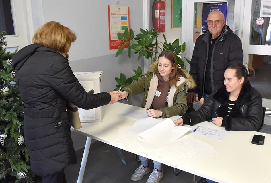 Izbori u tijeku: Na biralištima smo zatekli i neke požeške političare