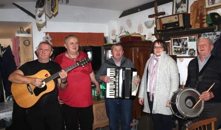 ZAVIČAJNI KUD „RAMA“ PLETERNICA: Održali tradicionalni božićni domjenak uz pjesmu i ples