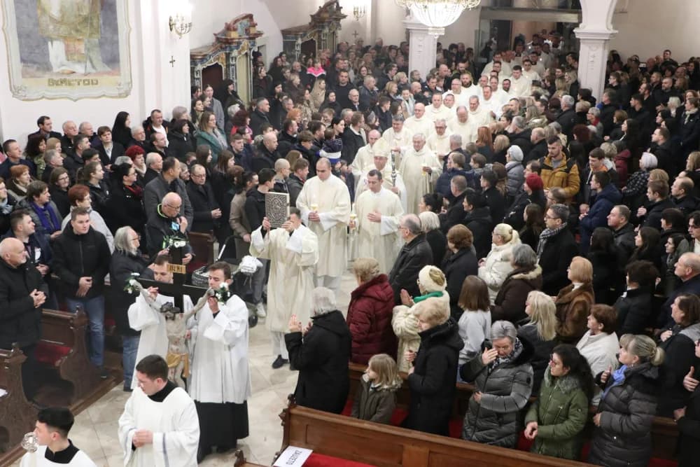 Slavlje otvaranja Redovnog jubileja 2025. godine u Požeškoj biskupiji