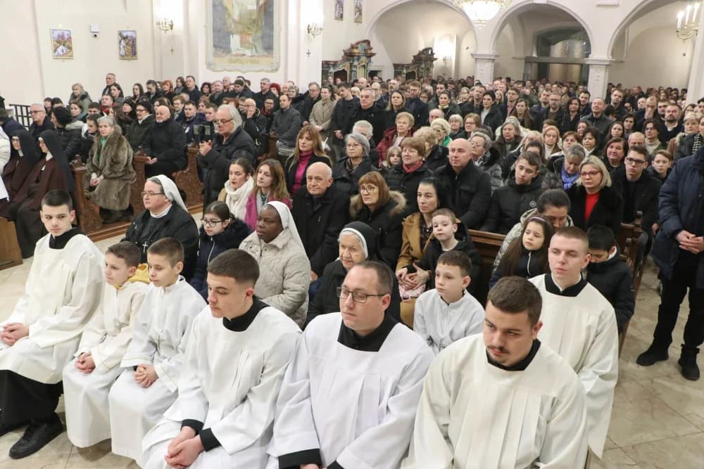 Slavlje otvaranja Redovnog jubileja 2025. godine u Požeškoj biskupiji