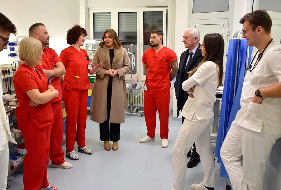 Dežurne službe u novogodišnjoj noći posjetili gradonačelnik Požege dr.sc. Željko Glavić i požeško-slavonska županica Antonija Jozić