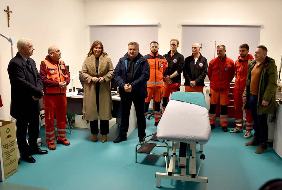 Dežurne službe u novogodišnjoj noći posjetili gradonačelnik Požege dr.sc. Željko Glavić i požeško-slavonska županica Antonija Jozić