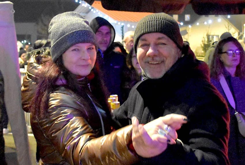 NAJLUĐA NOĆ U POŽEGI: Uz šampanjac i ples dočekana Nova godina