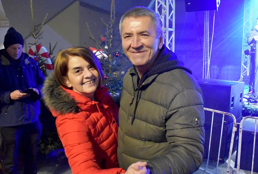 NAJLUĐA NOĆ U POŽEGI: Uz šampanjac i ples dočekana Nova godina