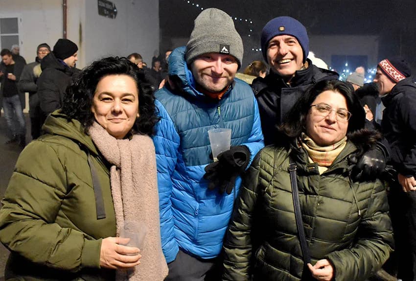 NAJLUĐA NOĆ U POŽEGI: Uz šampanjac i ples dočekana Nova godina