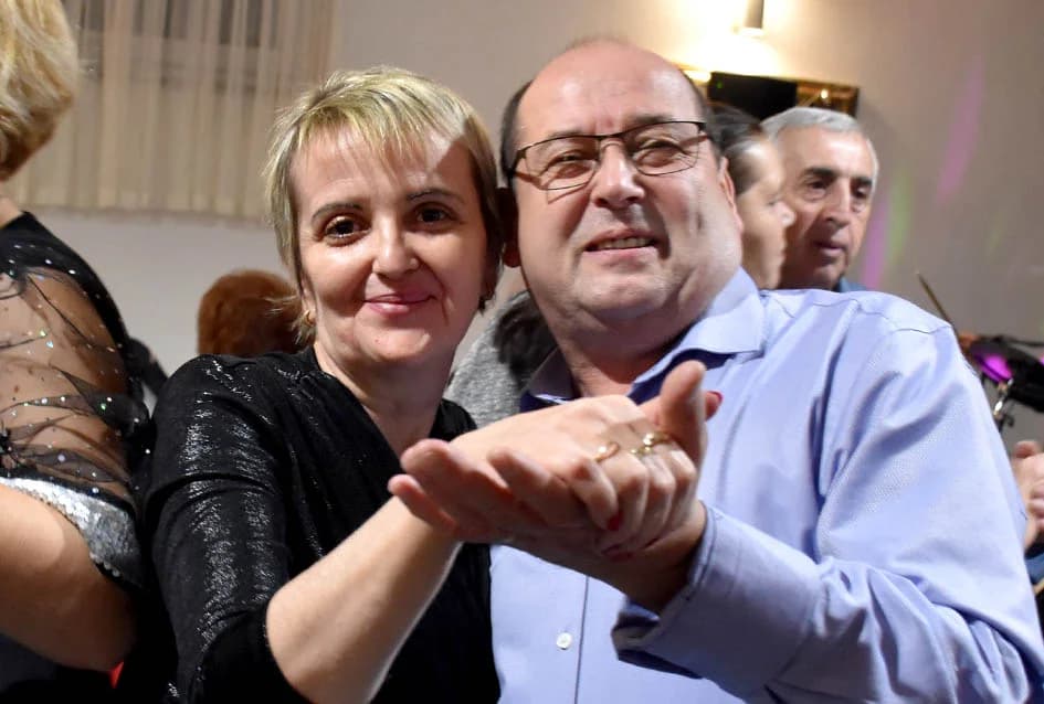 DOČEK NOVE GODINE U SVEČANOJ DVORANI LUKI U POŽEGI: Veselo do ranih jutarnjih sati