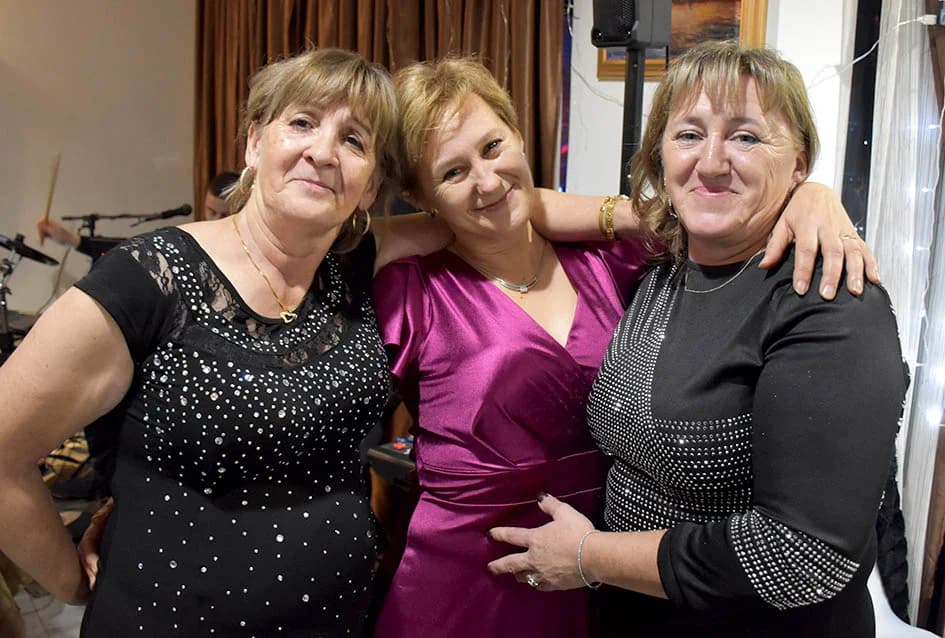 DOČEK NOVE GODINE U SVEČANOJ DVORANI LUKI U POŽEGI: Veselo do ranih jutarnjih sati