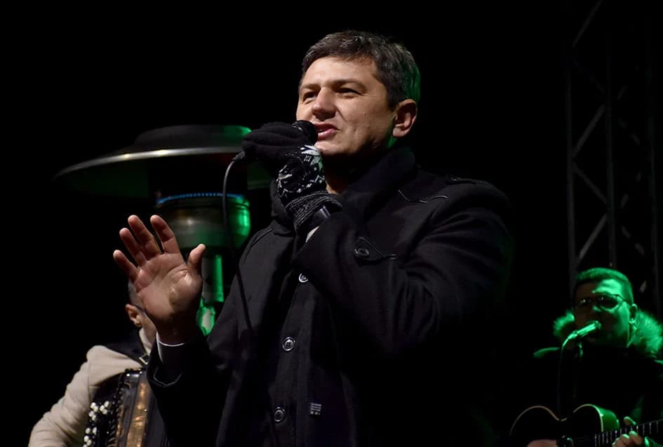 Ivan Štivić sve popularniji, a uz svoje tamburaše raspjevao više stotina Požežana