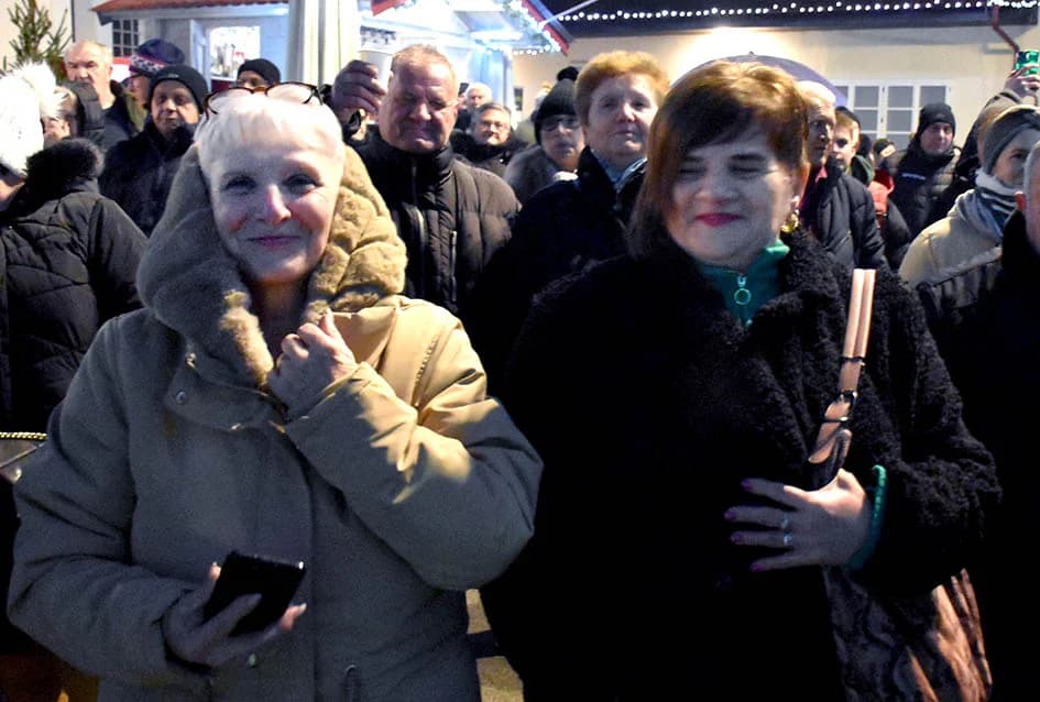 Ivan Štivić sve popularniji, a uz svoje tamburaše raspjevao više stotina Požežana