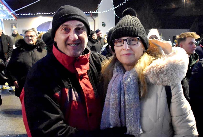 Ivan Štivić sve popularniji, a uz svoje tamburaše raspjevao više stotina Požežana