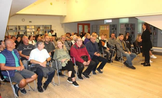 Održano zanimljivo predavanje Ante Radonića „Čovjek i svemir“