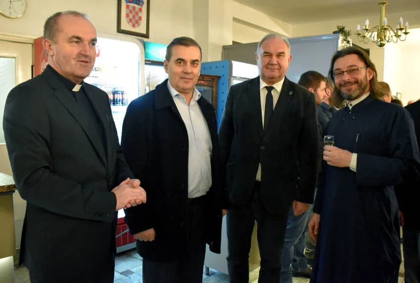 Božićni prijem srpske zajednice okupio predstavnike gradske i županijske vlasti, te javnih institucija
