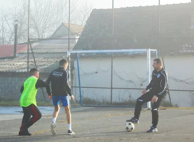 NOGOMETNI KLUB „GRANIČAR“ IZ BUČJA: Odigrali utakmicu na prvi dan nove kalendarske godine