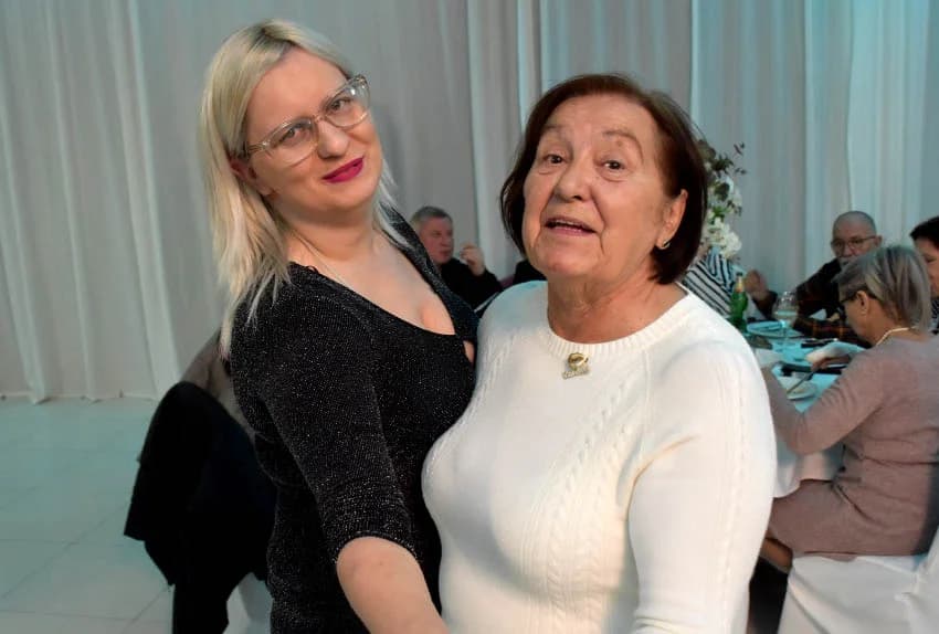 ZABAVA U POŽEŠKOJ SVEČANOJ DVORANI GLORIA: Uz ples i kola do iza ponoći