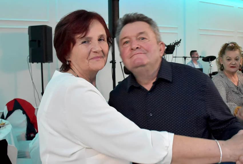 ZABAVA U POŽEŠKOJ SVEČANOJ DVORANI GLORIA: Uz ples i kola do iza ponoći