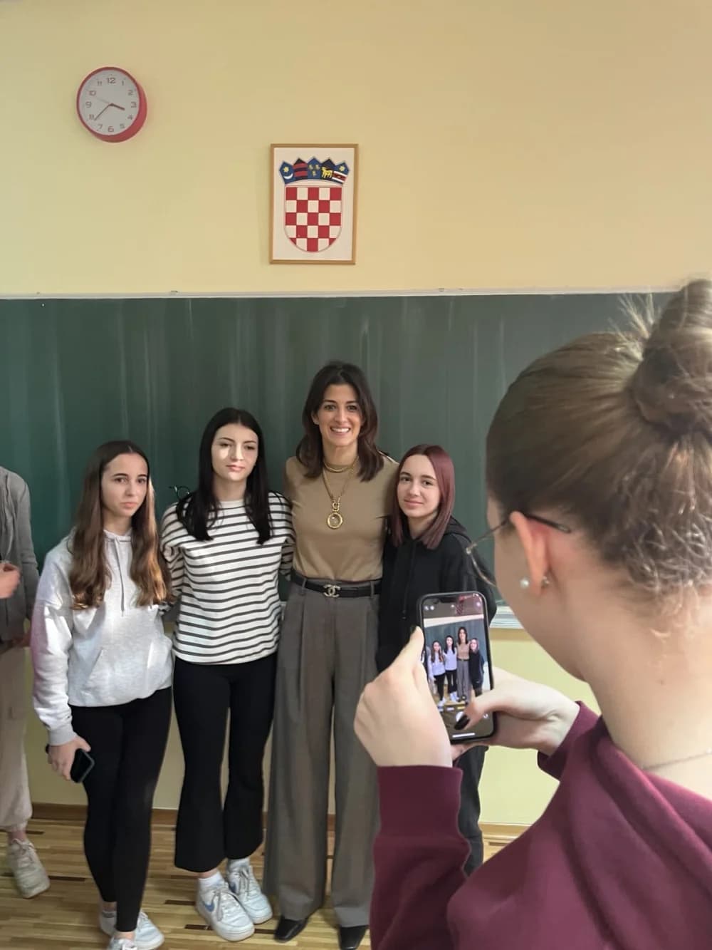 Američka veleposlanica posjetila Ekonomsku školu Požega