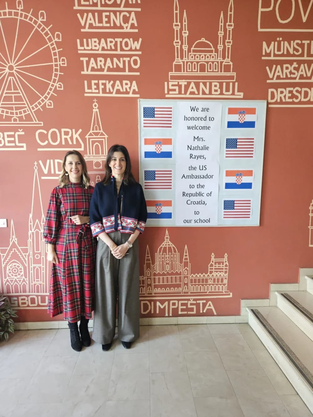 Američka veleposlanica posjetila Ekonomsku školu Požega