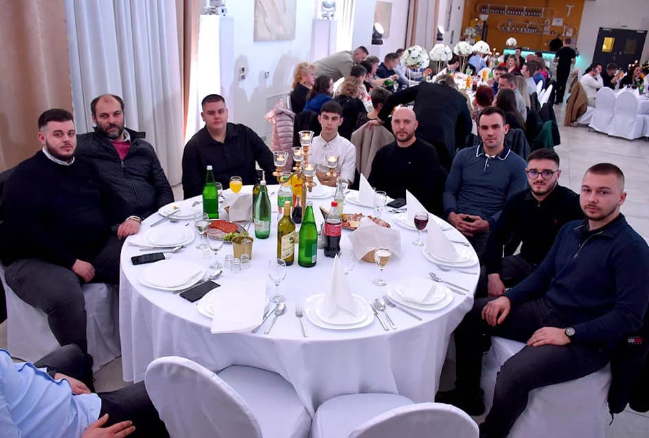 Gotovo 200 ugostitelja požeškog kraja veselo dočekalo svoju Novu godinu