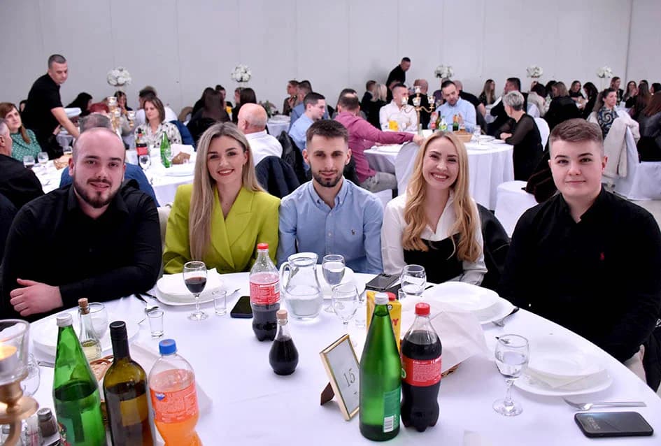 Gotovo 200 ugostitelja požeškog kraja veselo dočekalo svoju Novu godinu