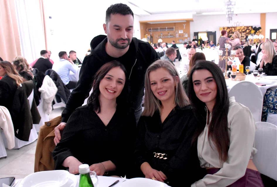 Gotovo 200 ugostitelja požeškog kraja veselo dočekalo svoju Novu godinu