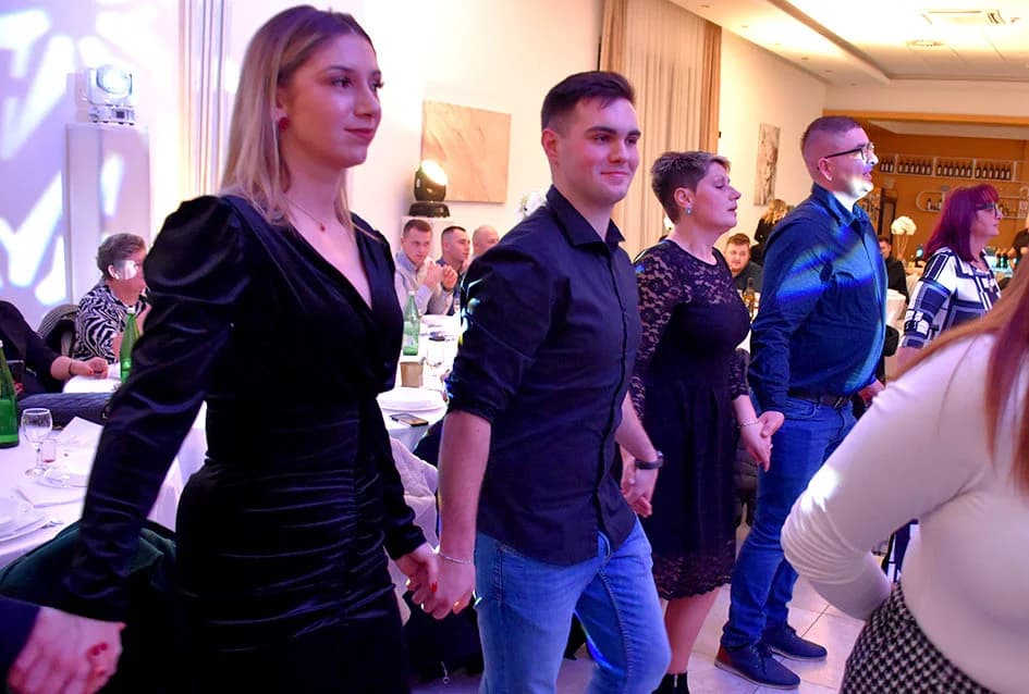 Gotovo 200 ugostitelja požeškog kraja veselo dočekalo svoju Novu godinu