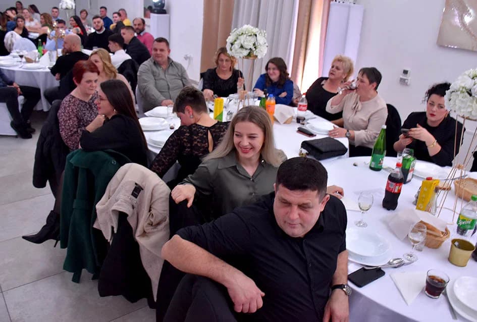 Gotovo 200 ugostitelja požeškog kraja veselo dočekalo svoju Novu godinu