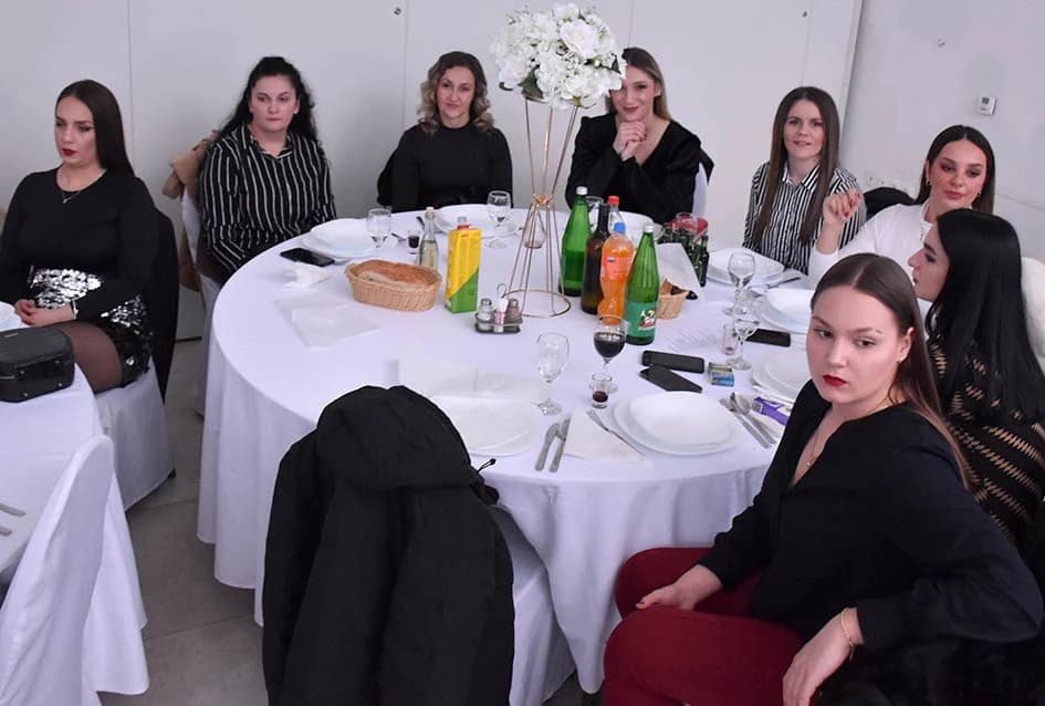 Gotovo 200 ugostitelja požeškog kraja veselo dočekalo svoju Novu godinu
