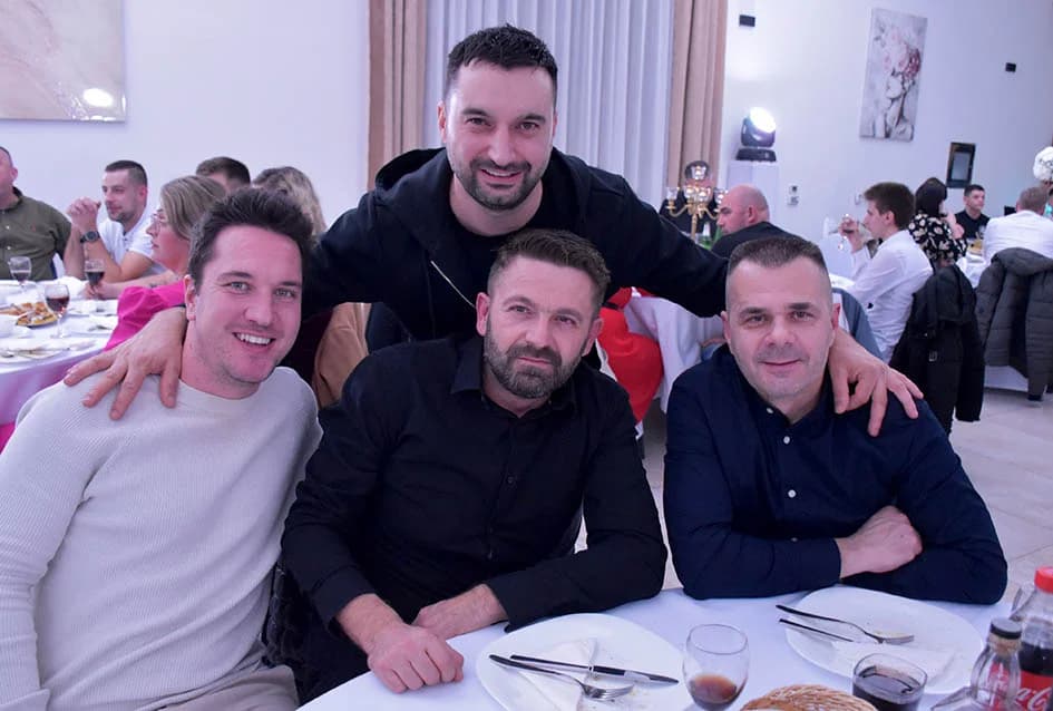 Gotovo 200 ugostitelja požeškog kraja veselo dočekalo svoju Novu godinu