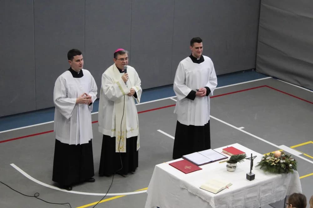 U požeškim katoličkim školama blagoslovom započelo drugo polugodište