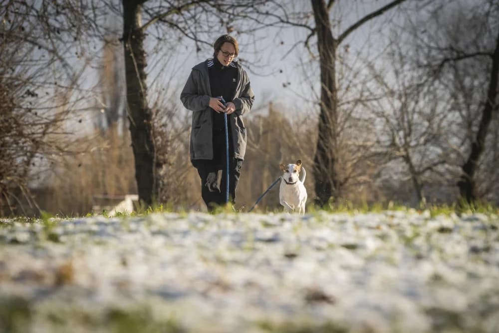 Ivan Grčić sa psom kojem je spasio život