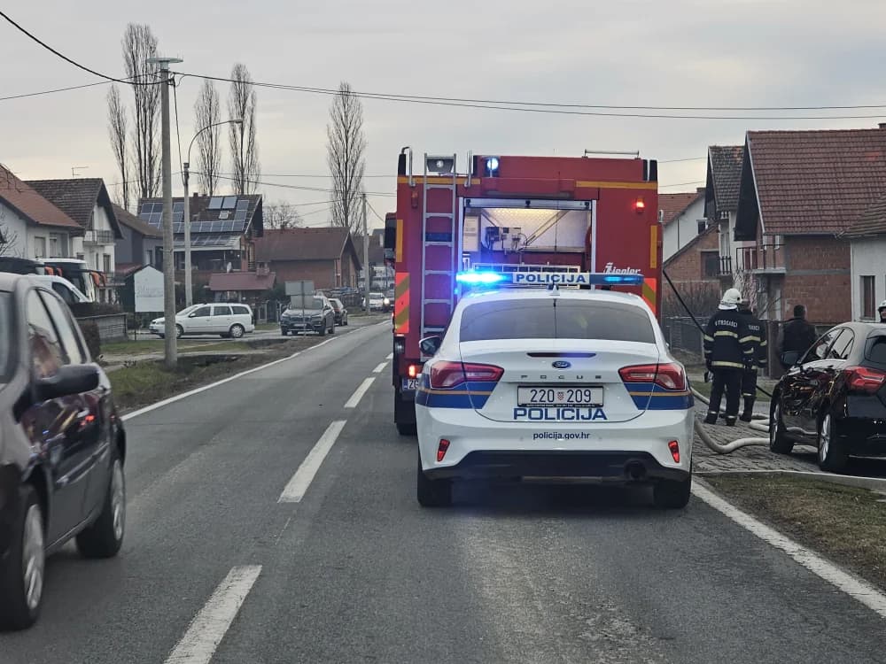 Izgorjelo krovište zgrade u Viškovcima