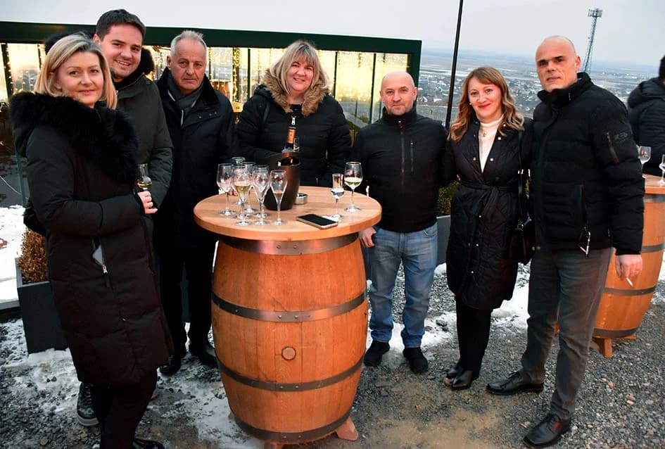 PROSLAVA VINCELOVA: Orezani prvi trsovi u vinogradima Kutjeva d.d. i time započela nova vinogradarska godina
