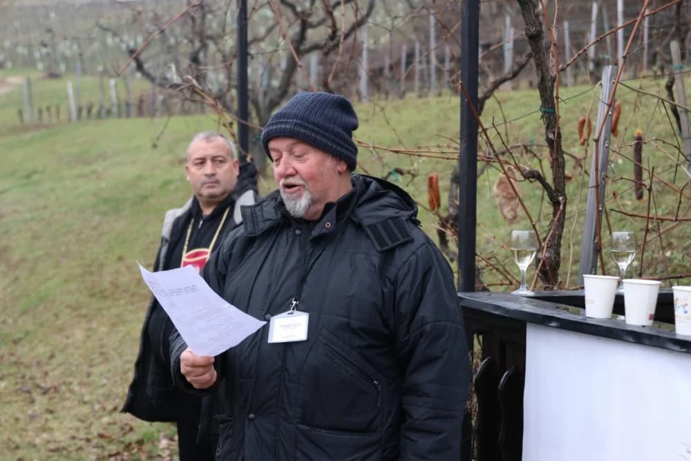 Na Požeškoj gori uz orezivanje trsova loze i blagoslov nazdravljeno novoj vinogradarskoj godini