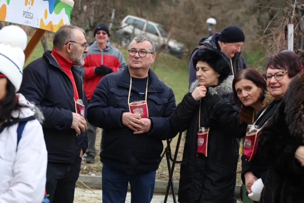 Na Požeškoj gori uz orezivanje trsova loze i blagoslov nazdravljeno novoj vinogradarskoj godini