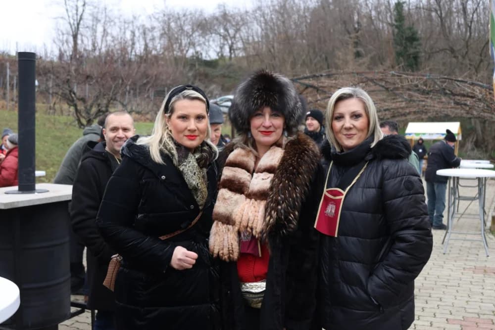 Na Požeškoj gori uz orezivanje trsova loze i blagoslov nazdravljeno novoj vinogradarskoj godini