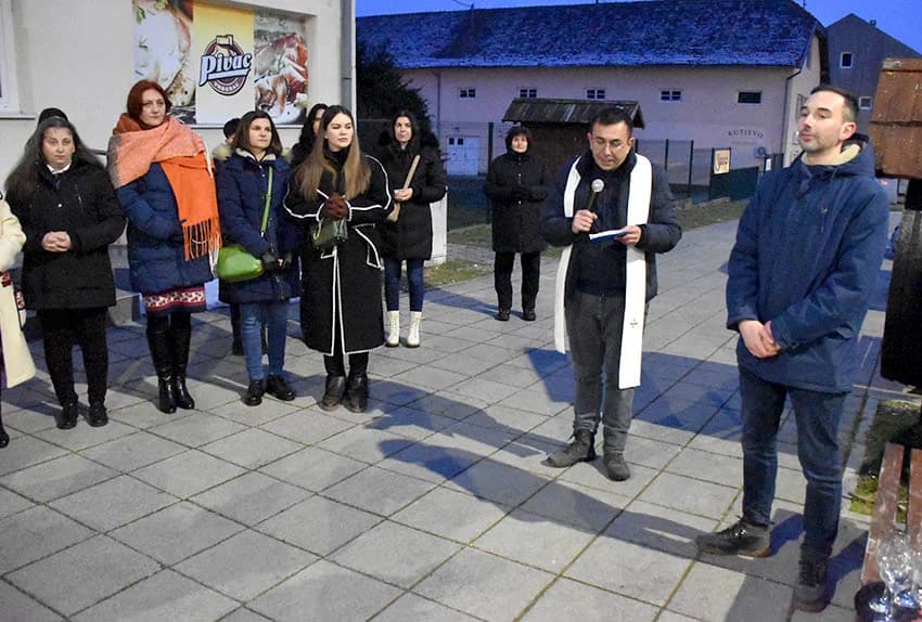 ODRŽANO TRADICIONALNO VINCELOVO UKUTJEVU: Okupili se ljubitelji tradicije i vrhunske vinske kapljice