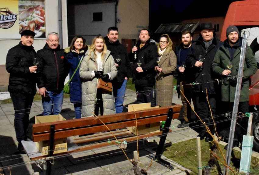 ODRŽANO TRADICIONALNO VINCELOVO UKUTJEVU: Okupili se ljubitelji tradicije i vrhunske vinske kapljice
