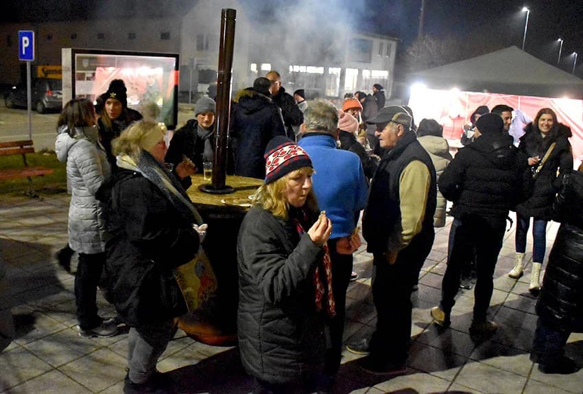 ODRŽANO TRADICIONALNO VINCELOVO UKUTJEVU: Okupili se ljubitelji tradicije i vrhunske vinske kapljice
