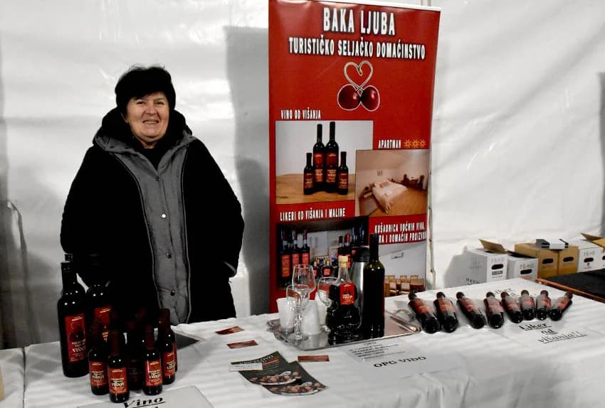 ODRŽANO TRADICIONALNO VINCELOVO UKUTJEVU: Okupili se ljubitelji tradicije i vrhunske vinske kapljice