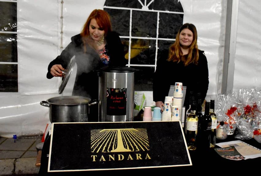 ODRŽANO TRADICIONALNO VINCELOVO UKUTJEVU: Okupili se ljubitelji tradicije i vrhunske vinske kapljice