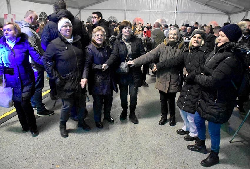 ODRŽANO TRADICIONALNO VINCELOVO UKUTJEVU: Okupili se ljubitelji tradicije i vrhunske vinske kapljice