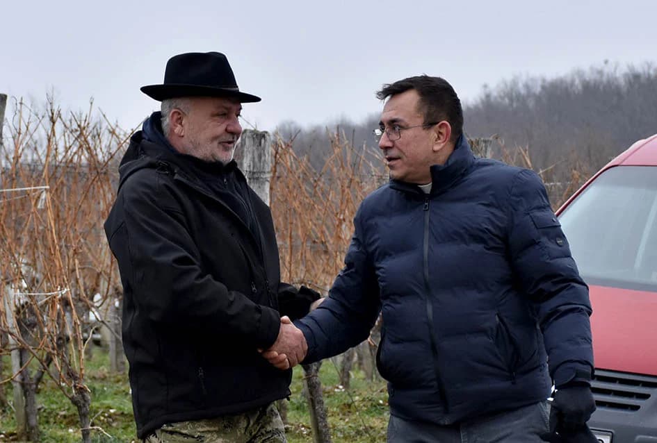 VINCELOVO NA VINKOMIRU SLAVIO DRAGO MAJSTOROVIĆ:  Zaželjeli obilan urod i kvalitetu graožđa