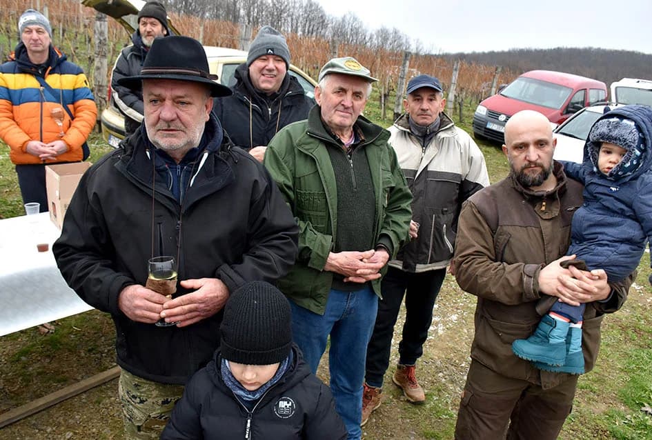 VINCELOVO NA VINKOMIRU SLAVIO DRAGO MAJSTOROVIĆ:  Zaželjeli obilan urod i kvalitetu graožđa