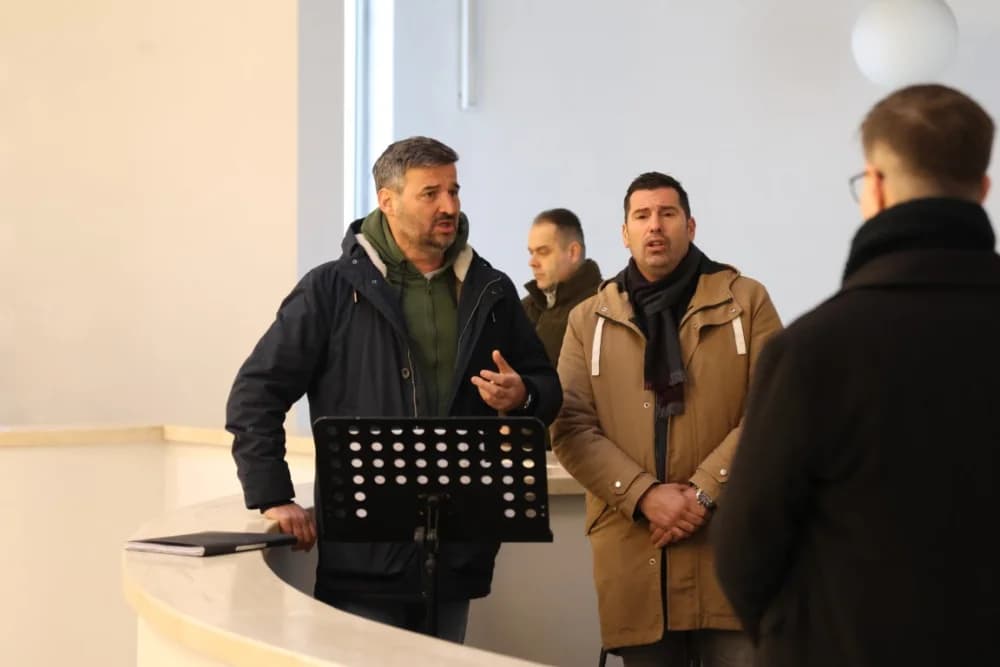 Milozvučni glasovi „Pivača sv. Jakova“ iz Šibenika uveličali misno slavlje u vidovačkoj župnoj crkvi