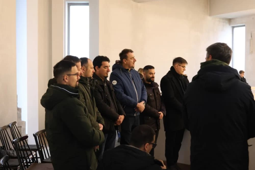 Milozvučni glasovi „Pivača sv. Jakova“ iz Šibenika uveličali misno slavlje u vidovačkoj župnoj crkvi