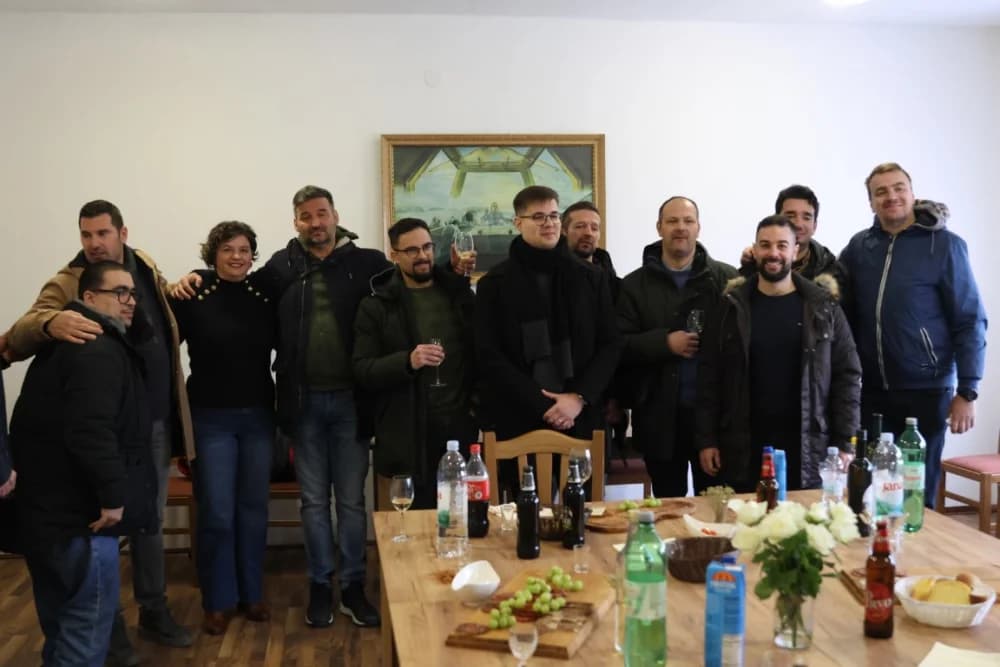 Milozvučni glasovi „Pivača sv. Jakova“ iz Šibenika uveličali misno slavlje u vidovačkoj župnoj crkvi